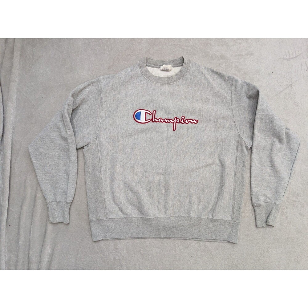 Vintage Champion Reverse Weave Spell Out Embroidered Logo Crewneck Sweatshirt